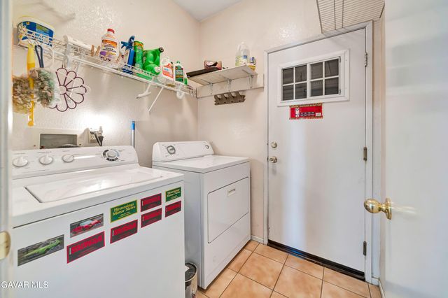 1732 Holguin Street, Lancaster, CA 93534