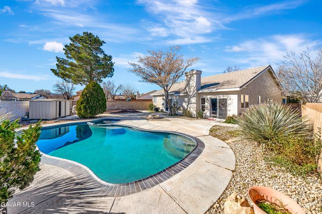 1732 Holguin Street, Lancaster, CA 93534