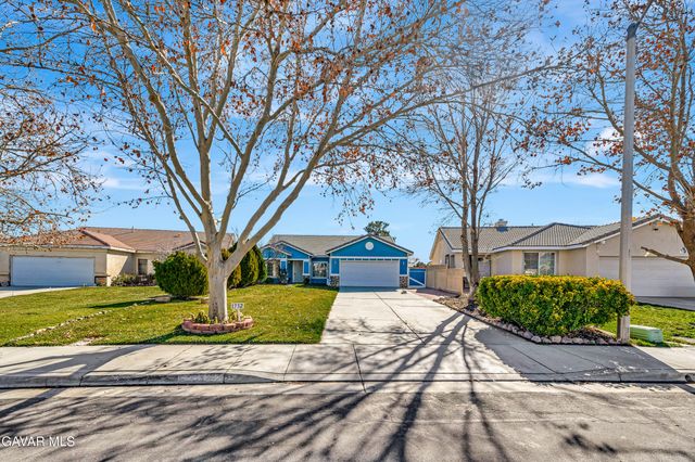 1732 Holguin Street, Lancaster, CA 93534