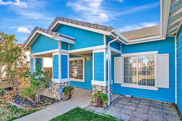 1732 Holguin Street, Lancaster, CA 93534