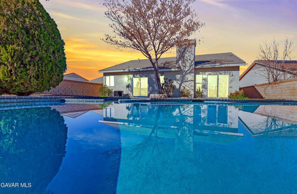 1732 Holguin Street, Lancaster, CA 93534