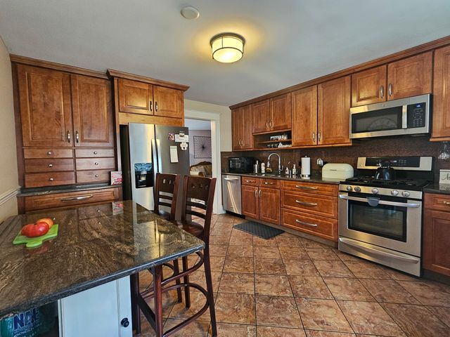 5218 N Delphia Avenue 309, Chicago, IL 60656