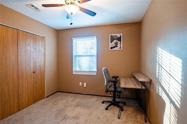11417 W 77 Place, Shawnee, KS 66214