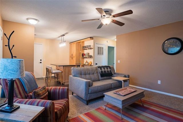 11417 W 77 Place, Shawnee, KS 66214