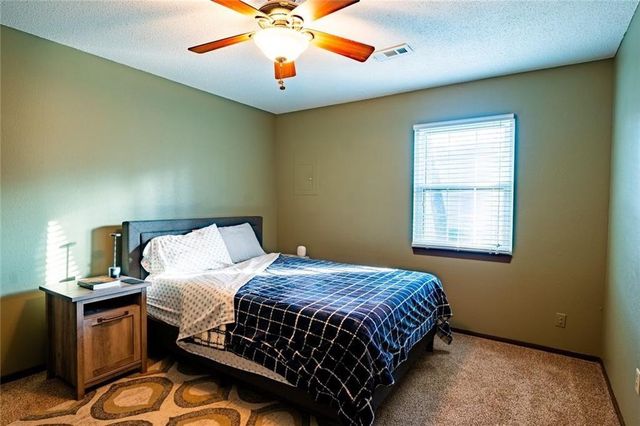 11417 W 77 Place, Shawnee, KS 66214