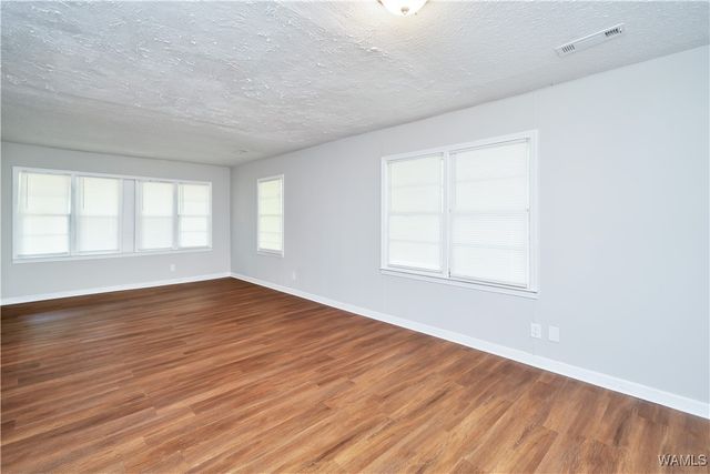 2697 24th, Tuscaloosa, AL 35401