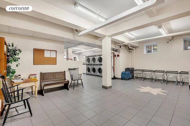 7615 35th Ave Apt 6O, New York City, NY 11372