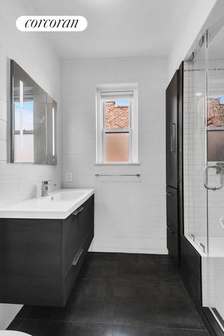7615 35th Ave Apt 6O, New York City, NY 11372