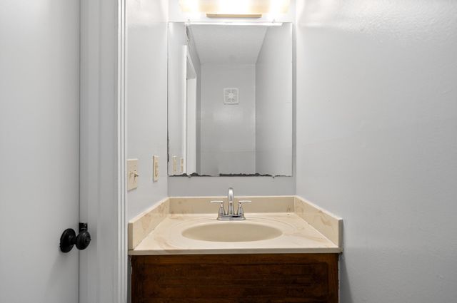 140 Darlene Dr Apt 4, Clarksville, TN 37042