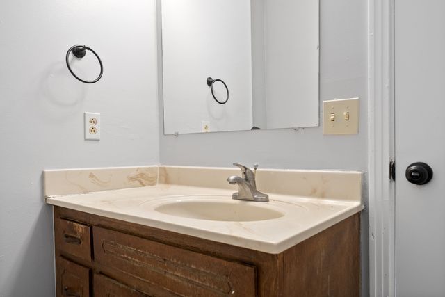 140 Darlene Dr Apt 4, Clarksville, TN 37042