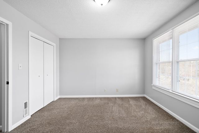 140 Darlene Dr Apt 4, Clarksville, TN 37042