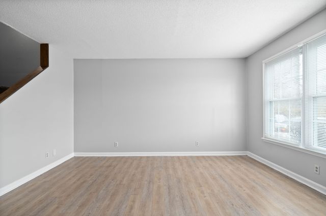 140 Darlene Dr Apt 4, Clarksville, TN 37042