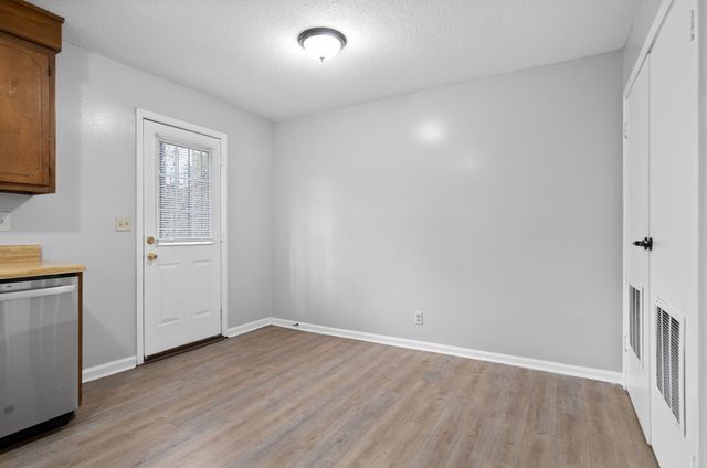 140 Darlene Dr Apt 4, Clarksville, TN 37042