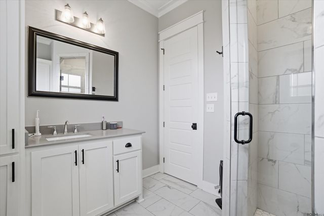 421 St Thomas Ln, Baton Rouge, LA 70806