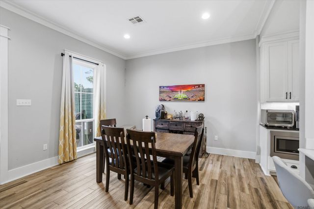 421 St Thomas Ln, Baton Rouge, LA 70806