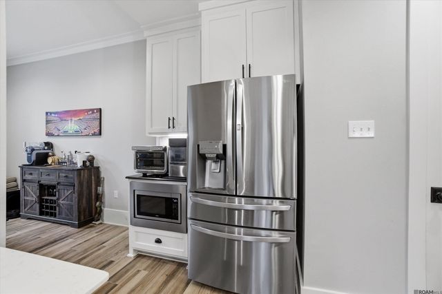 421 St Thomas Ln, Baton Rouge, LA 70806