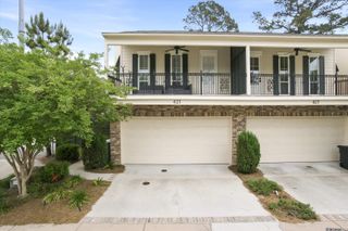 421 St Thomas Ln, Baton Rouge, LA 70806