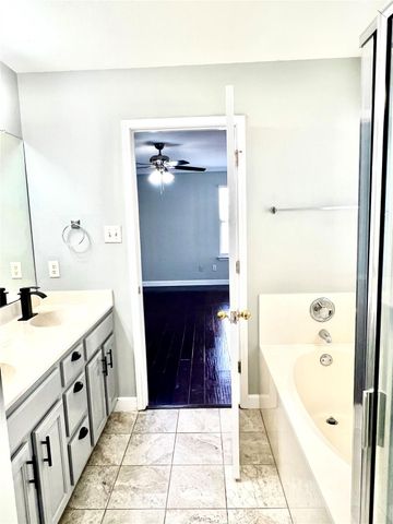 10516 Dunham Forest RD, Austin, TX 78717