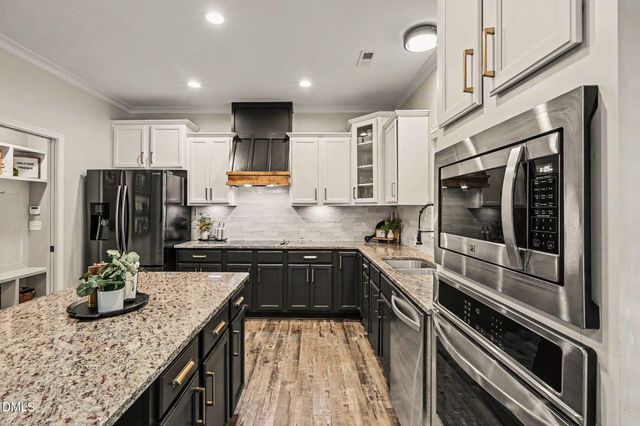 324 Gwendolyn Way, Fuquay Varina, NC 27526