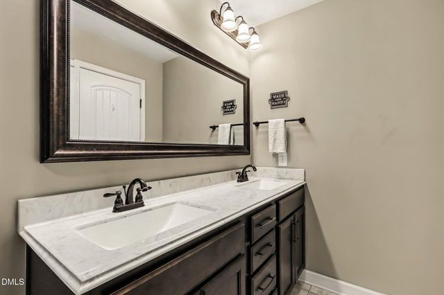 324 Gwendolyn Way, Fuquay Varina, NC 27526