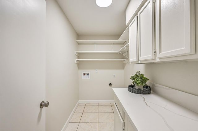 305 Westwood Drive, Friendswood, TX 77546