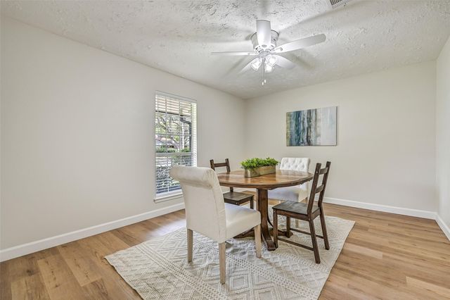 305 Westwood Drive, Friendswood, TX 77546