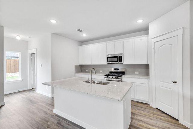 11877 Stratosphere Drive, Conroe, TX 77303