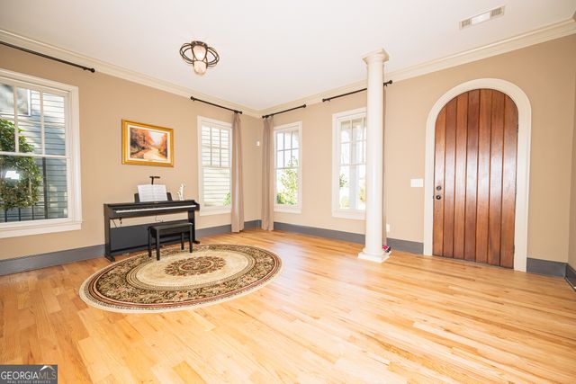 1103 Ridenour Court NW, Kennesaw, GA 30152