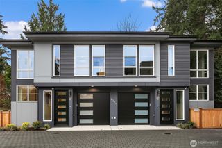 8211 NE 124th Street #D, Kirkland, WA 98034