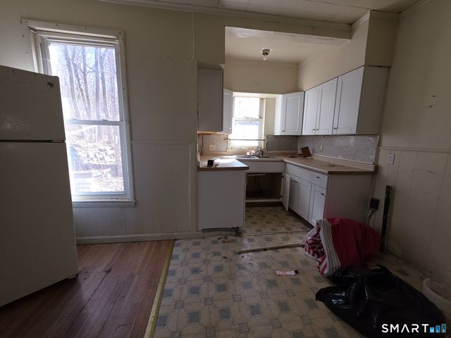 48 Taylor Street, Waterbury, CT 06702