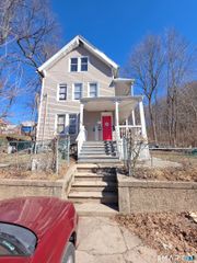 48 Taylor Street, Waterbury, CT 06702