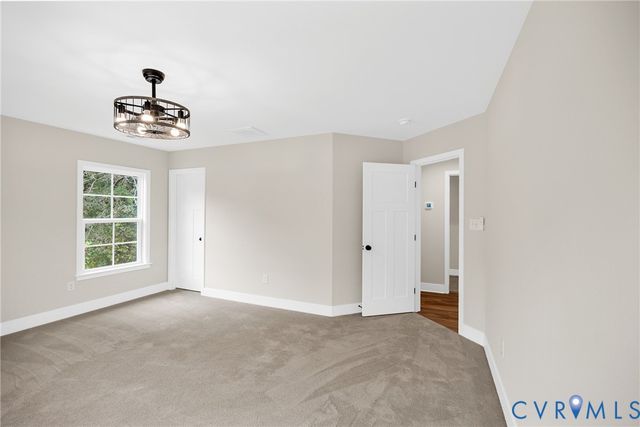 9066 Vidette Ln, Mechanicsville, VA 23116