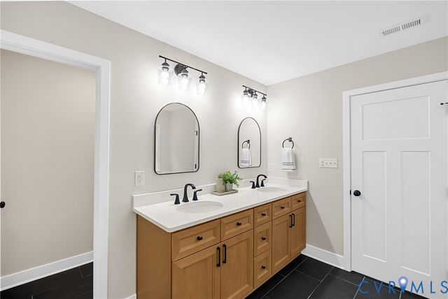 9066 Vidette Ln, Mechanicsville, VA 23116