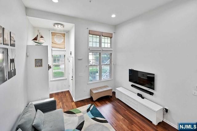 375 Kingston Court, West New York, NJ 07093