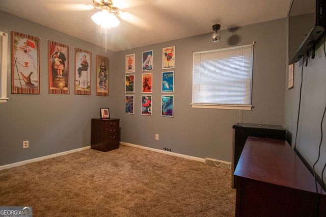 2 Thornwood Drive SW, Rome, GA 30165