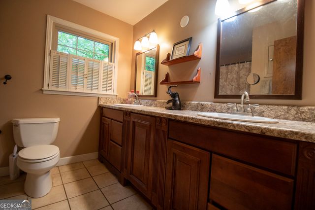 2 Thornwood Drive SW, Rome, GA 30165