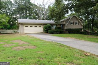 2 Thornwood Drive SW, Rome, GA 30165