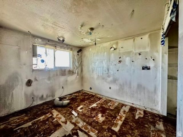 3184 W BERNINA DR, Taylorsville, UT 84129