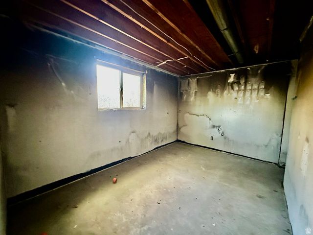 3184 W BERNINA DR, Taylorsville, UT 84129