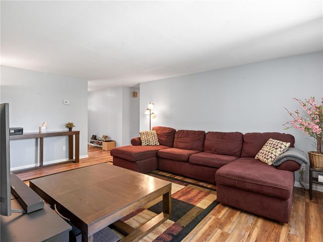 1125 Georgian Drive, Kettering, OH 45429