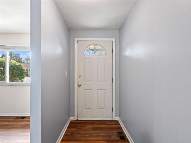 1125 Georgian Drive, Kettering, OH 45429