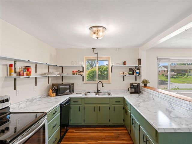 1125 Georgian Drive, Kettering, OH 45429