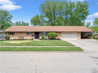 1125 Georgian Drive, Kettering, OH 45429