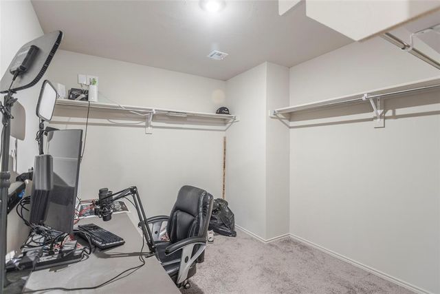 9504 Saddle Drive, Yukon, OK 73099