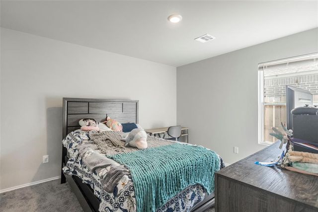 9504 Saddle Drive, Yukon, OK 73099