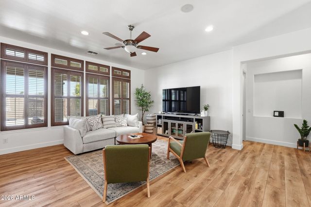 3158 E SIERRA MADRE Avenue, Gilbert, AZ 85296