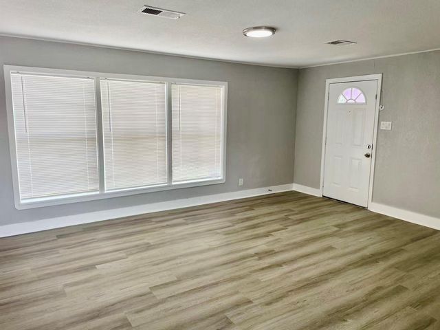 906 Fields Street, Richmond, TX 77469