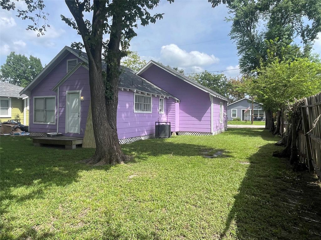 906 Fields Street, Richmond, TX 77469