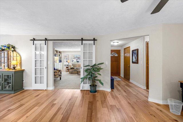 2213 Westfall Circle, Medford, OR 97504