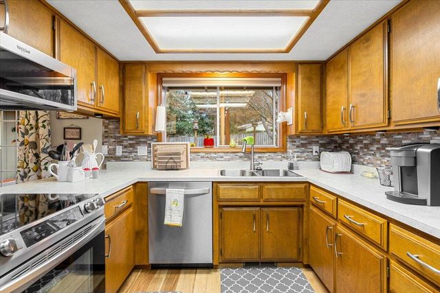 2213 Westfall Circle, Medford, OR 97504